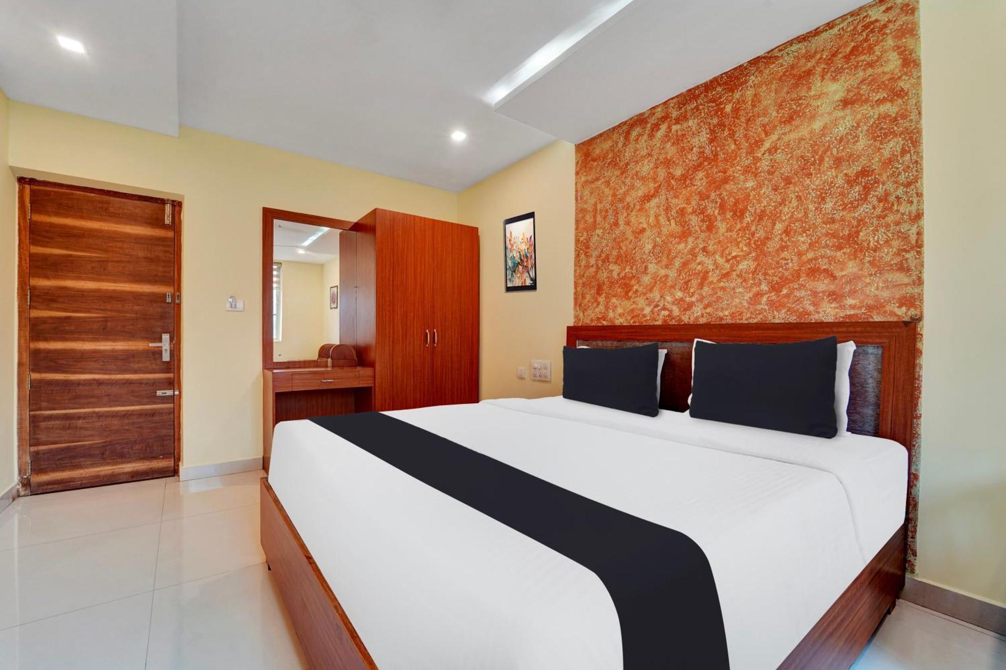Super Townhouse Ernakulam North 호텔 Kochi 외부 사진